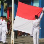 SMK Negeri Darul Ulum Muncar Gelar Upacara Peringatan HUT ke-80 Kemerdekaan RI dengan Khidmat dan Meriah