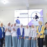 SMK Negeri Darul Ulum Muncar Gelar Seminar Literasi Keuangan, Etika Profesi Akuntansi, dan Talkshow Enterpreneurship