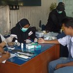 SMK Negeri Darul Ulum Muncar Bekerjasama dengan Puskesmas Sumberberas Gelar Screening GDA dan HB untuk Siswa Kelas X