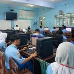 Pelaksanaan Tes Kemampuan Akademik (TKA) di SMK Negeri Darul Ulum Muncar Berjalan Aman dan Tertib