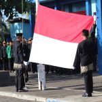 SMK Negeri Darul Ulum Muncar Gelar Upacara Hari Guru Nasional 2025