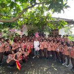 SMK Negeri Darul Ulum Muncar Gelar Bakti Sosial Pembagian Sembako dalam Rangka Pelantikan Bantara Umum